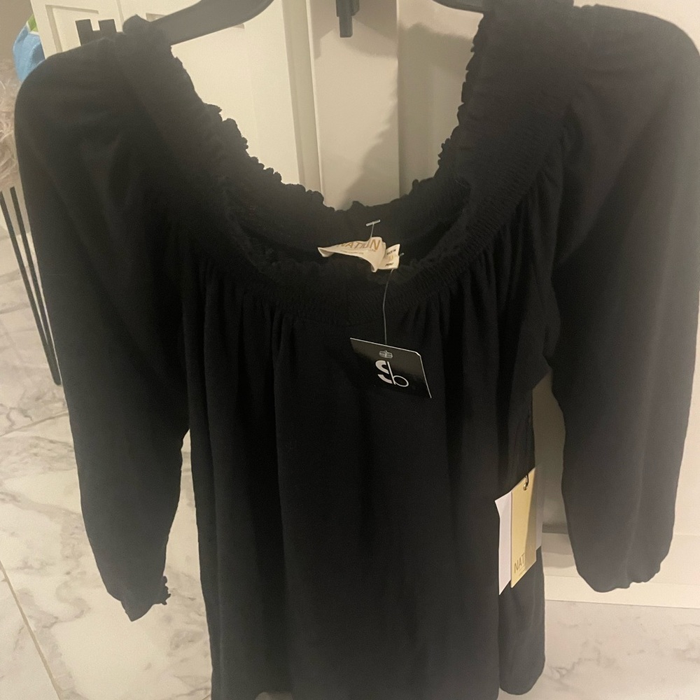 Nation size medium top